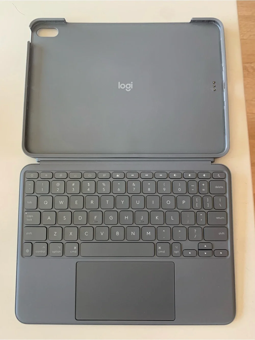 Logitech Combo Touch Keyboard Case for iPad Air 11-inch (M2) - Dark Gray